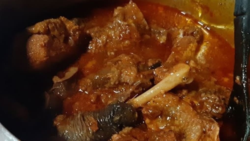Finalizando Ajustando os Temperos do capote cozido.